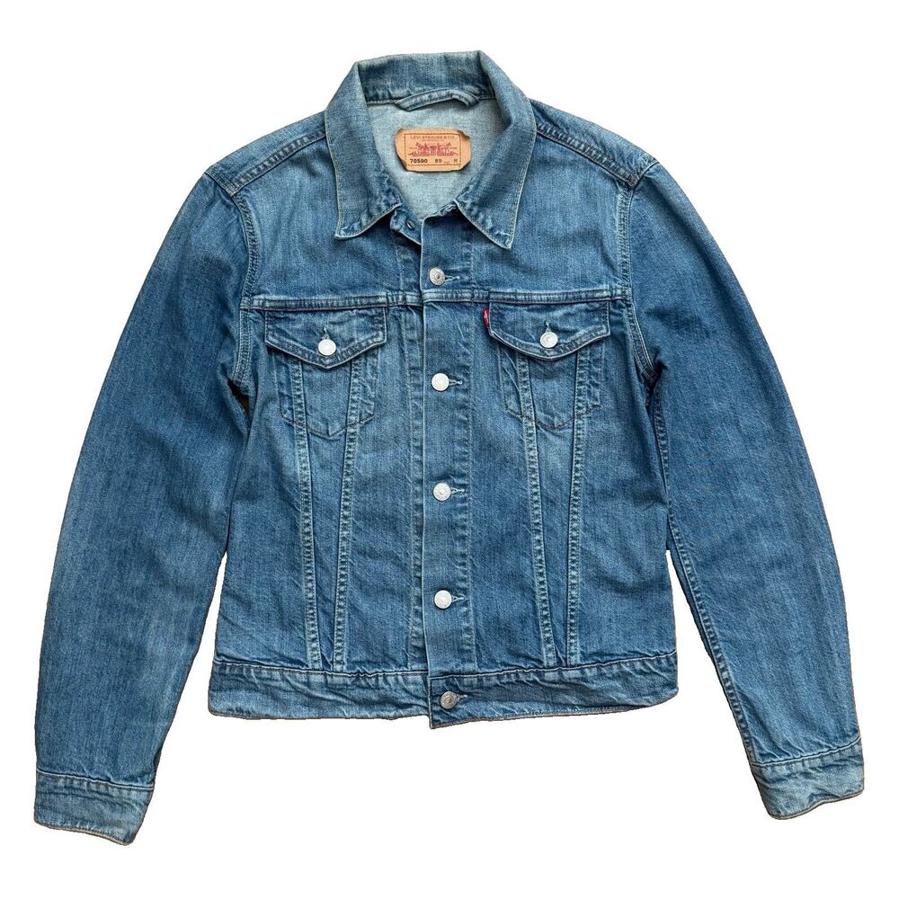 Vintage Y2K Levi's Women's Size M Blue Denim Jean Jacket Shacket